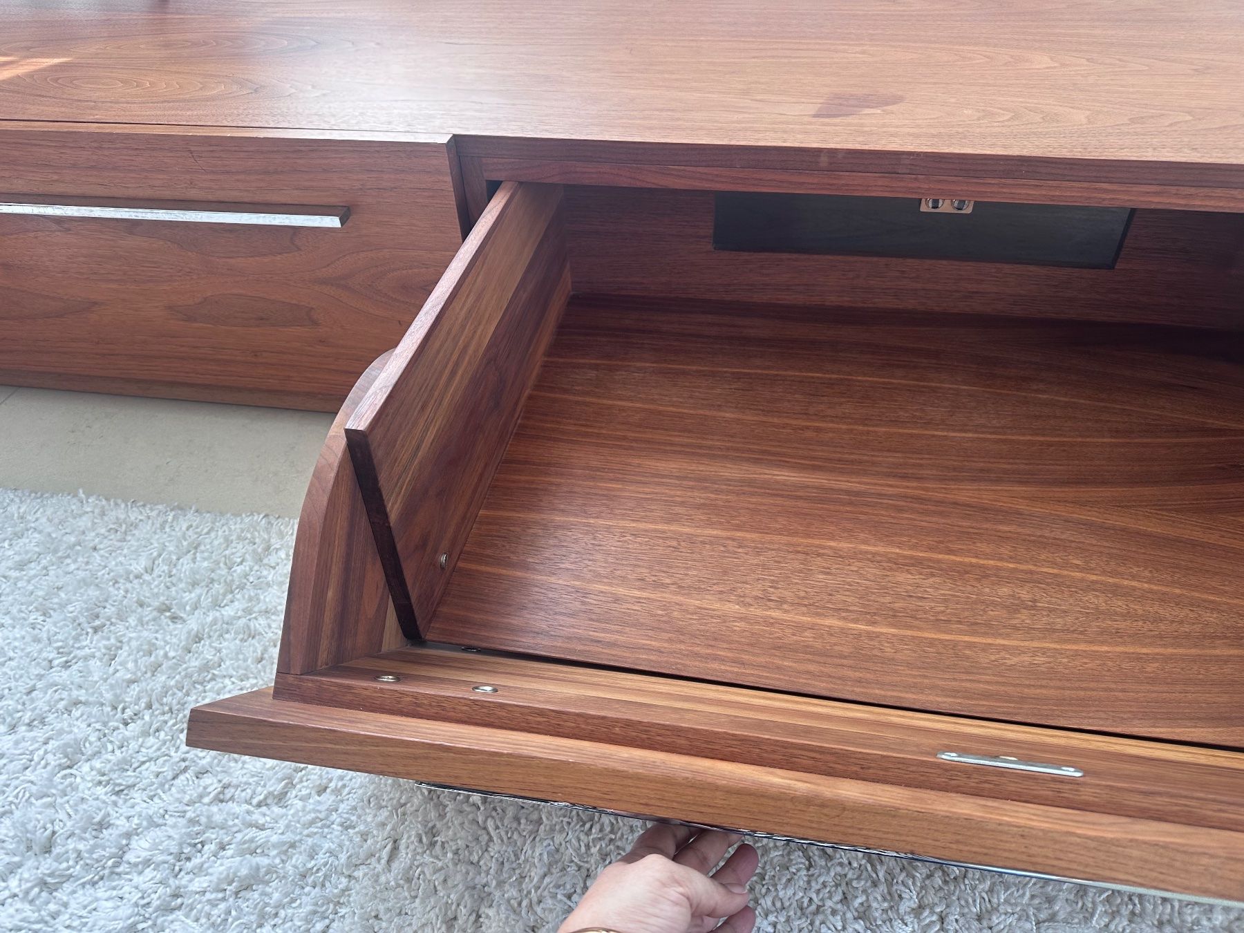 Mobili TV: TV Möbel/Lowboard, Nussbaum, Top Zustand! – Usato da Basel venduto da pat_2jwq 5