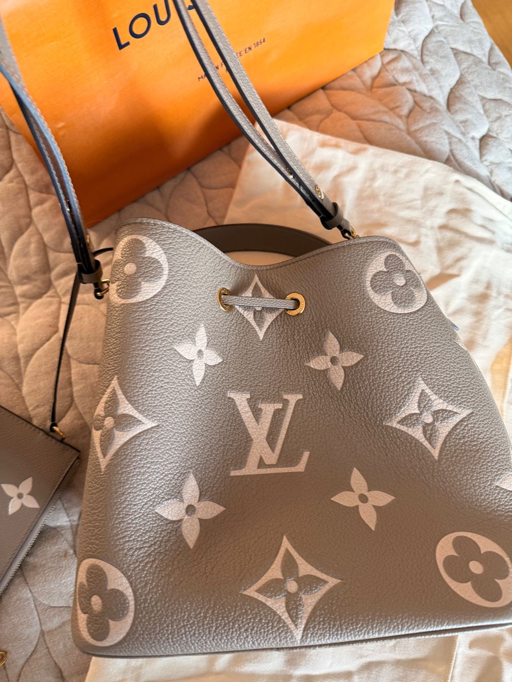 Louis Vuitton Borse: Schöne Louis Vuitton Néo Noé – Usato da Rheinau venduto da diepinskies 1