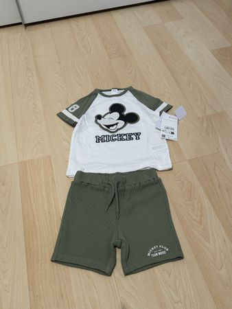 Baby Kleider Grösse 92