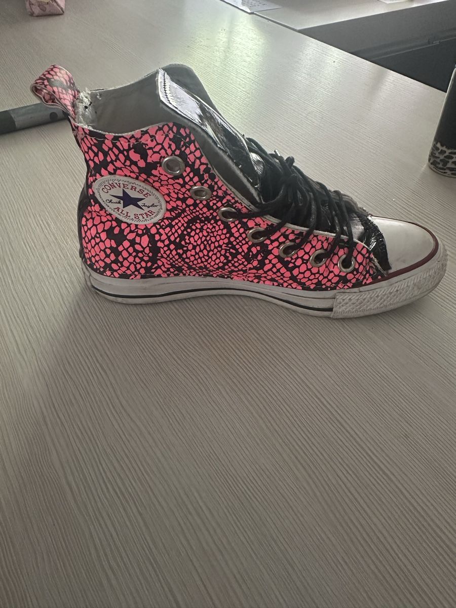Converse Damenschuhe: Converse all star – Gebraucht aus Malvaglia von bla_z7xw