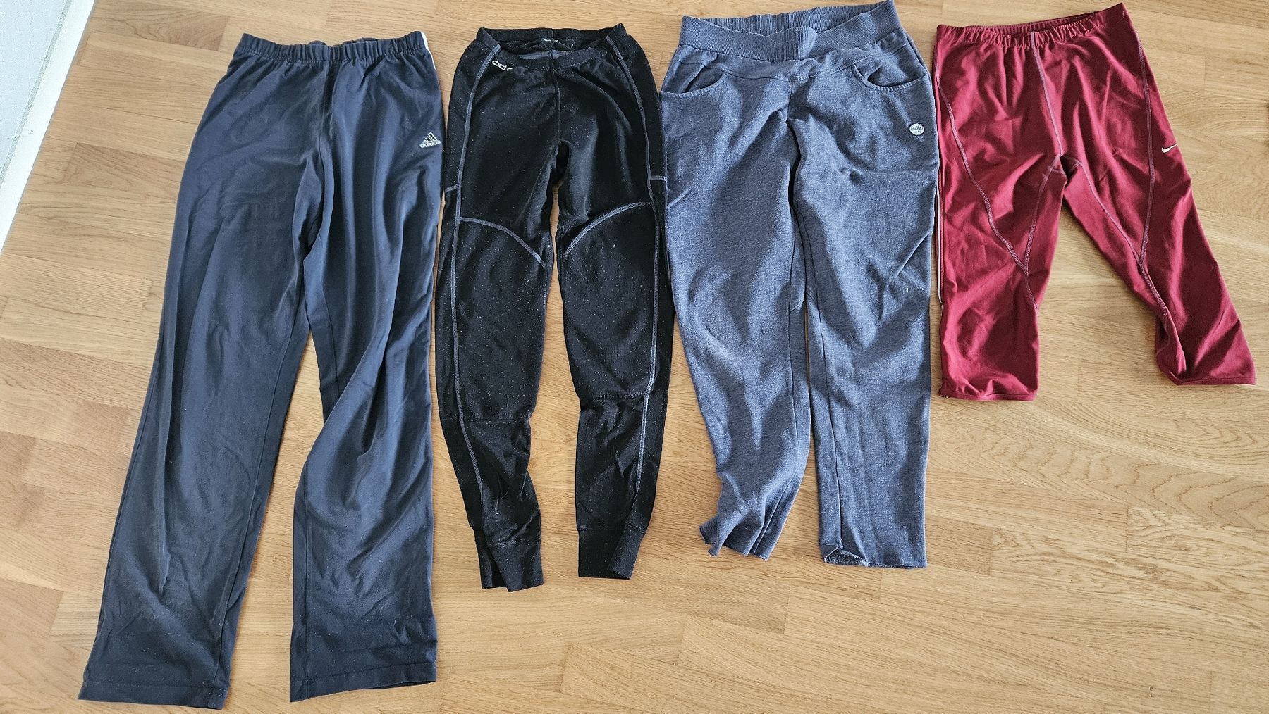 Lots de vêtements: Sport Kleider Set – D'occasion à Hildisrieden par Schteigeiss 1