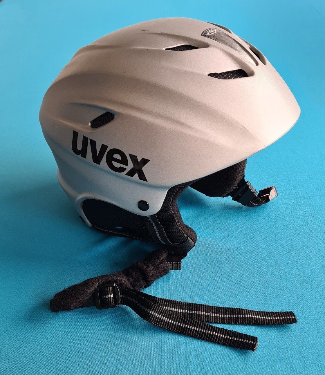 Uvex Helme: Ski Helm UVEX Gr. S / 55 - 56cm – Gebraucht aus Saland von V-Tour