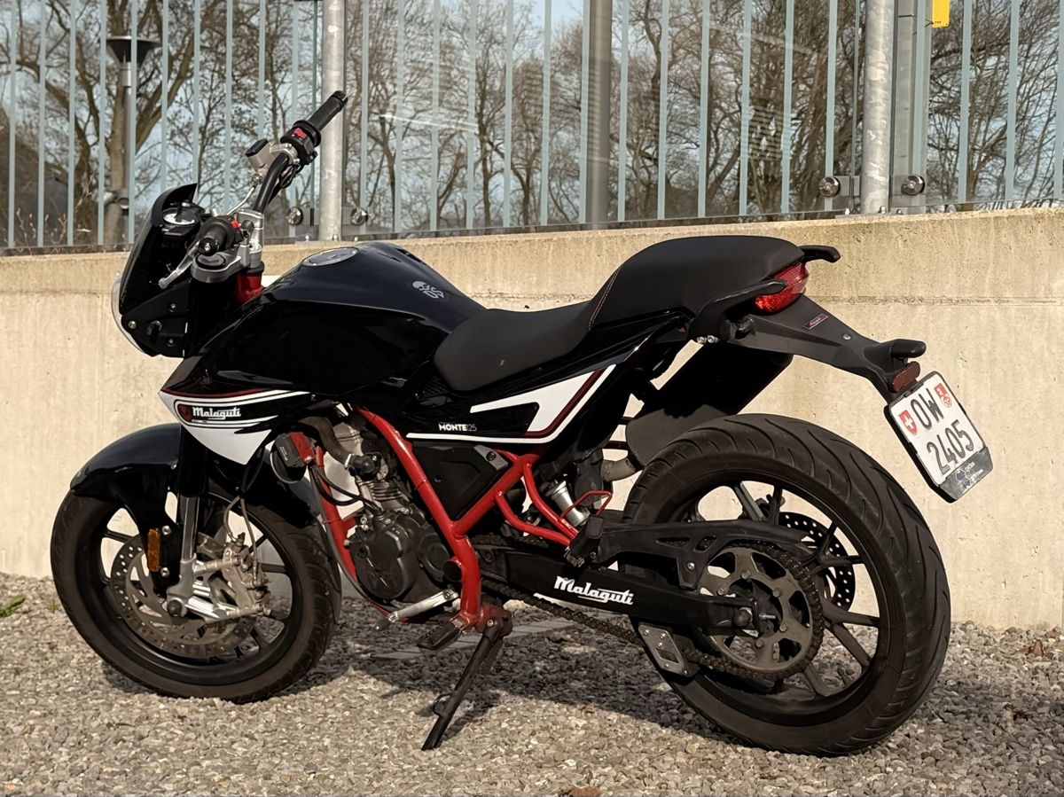 Malaguti Strada: Malaguti Monte Pro 125, Top Zustand – Usato da Alpnachstad venduto da Bigdeals0 5