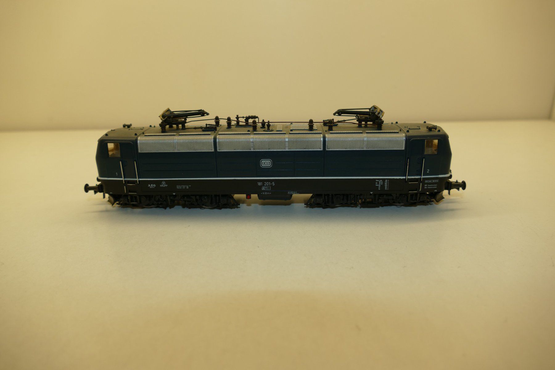 Roco Modelleisenbahnen: Roco H0: DB Elektrolok BR181 – Gebraucht aus Niederhasli von rail-duerst