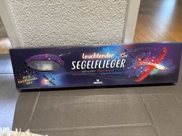 Leuchtender Segelflieger, neu, mit 10 LED's Spass für alle!