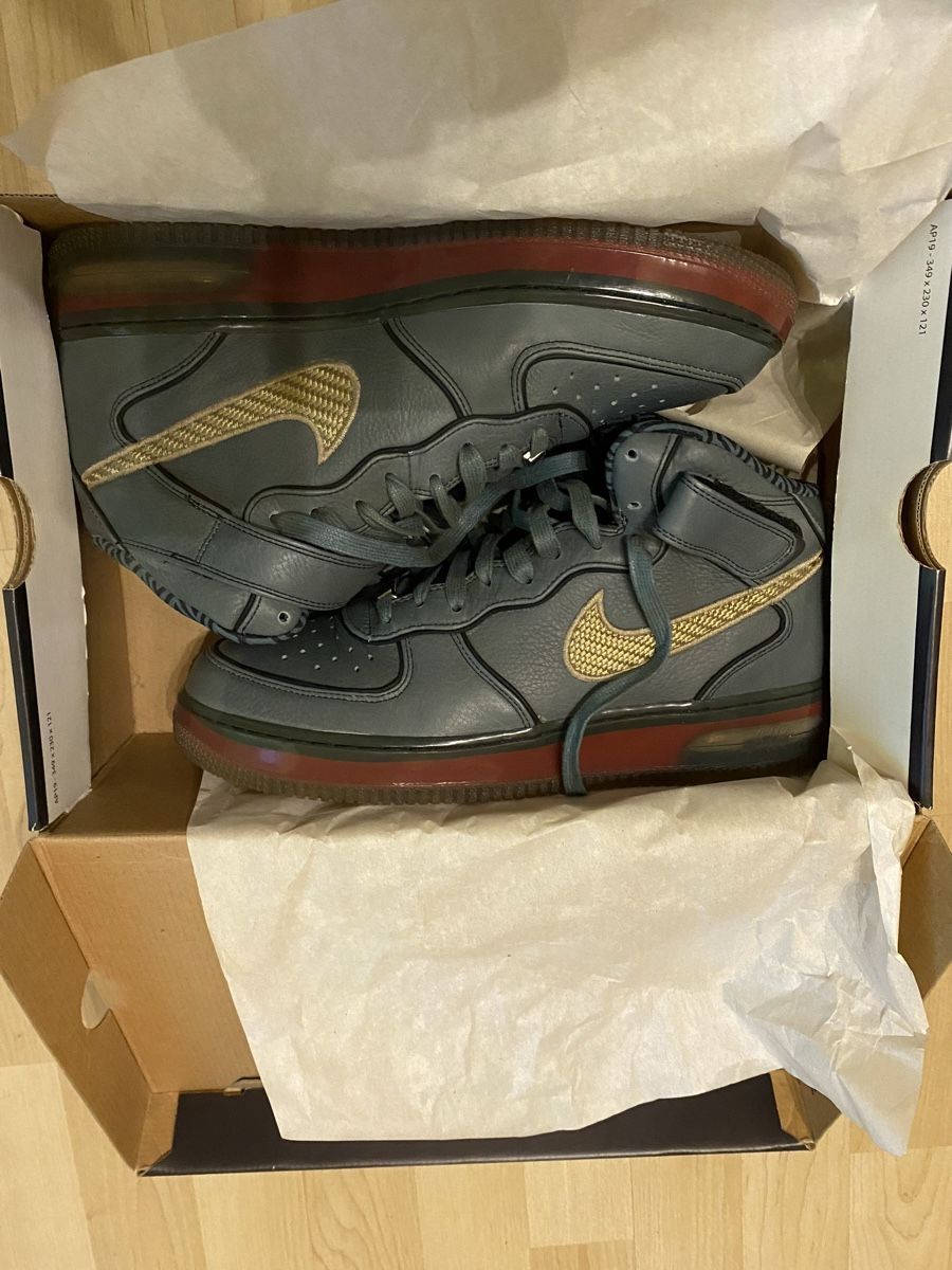 Nike Chaussures hommes: Nike Basket – Neuf avec emballage d'origine à Cortaillod par Rof8413