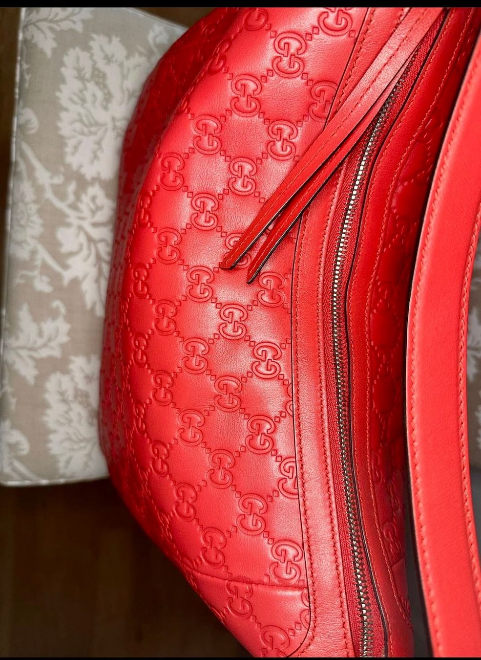 Gucci Sacs femmes: Gucci Tasche wie neu – Neuf (Voir description) à Pfaffhausen par Klaras_second_hand 3