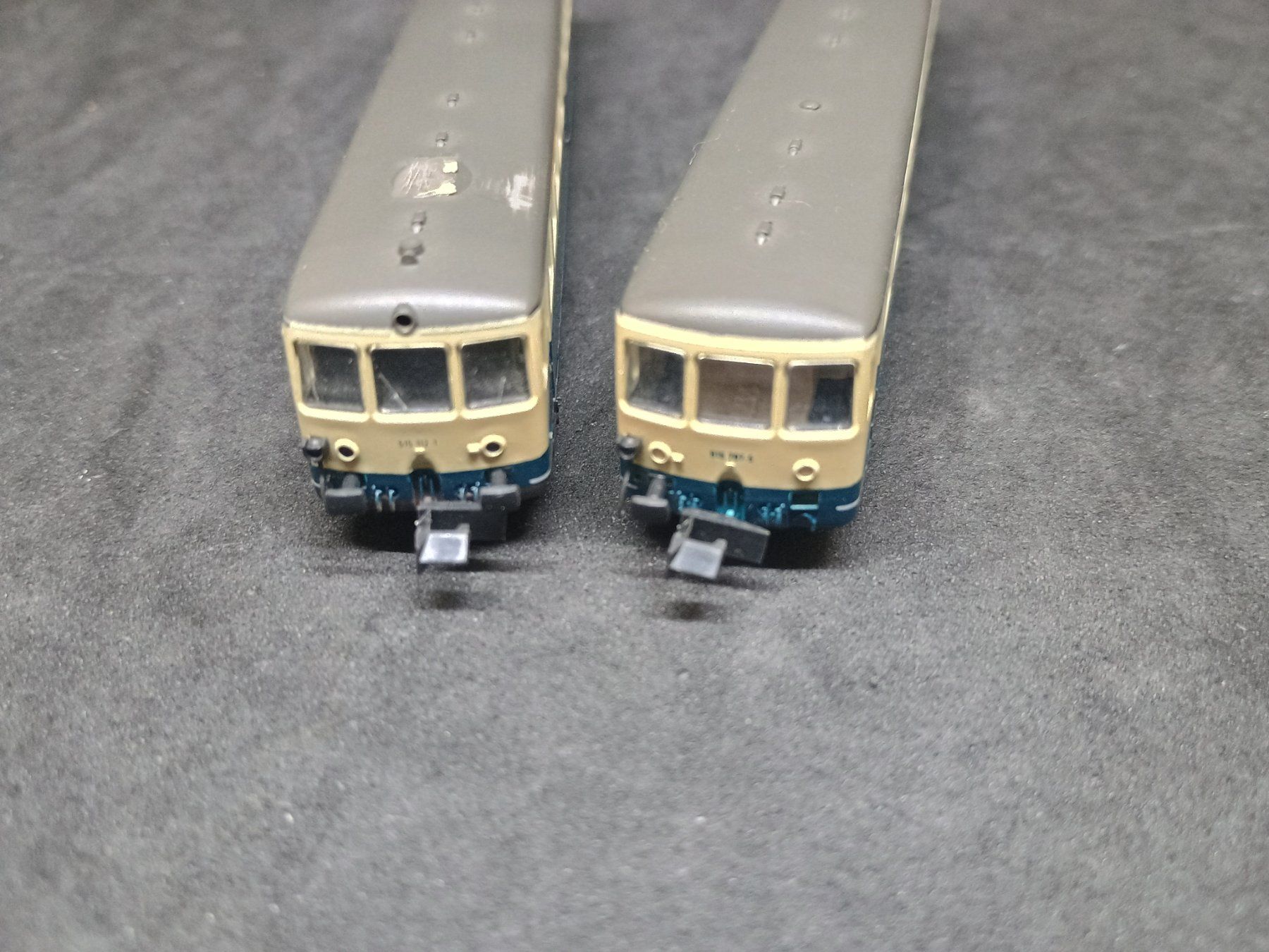 Hobbytrain Modellini di ferrovie: Spur N, DB BR 515 zwei teilig – Usato da Bätterkinden venduto da hobbycha 3