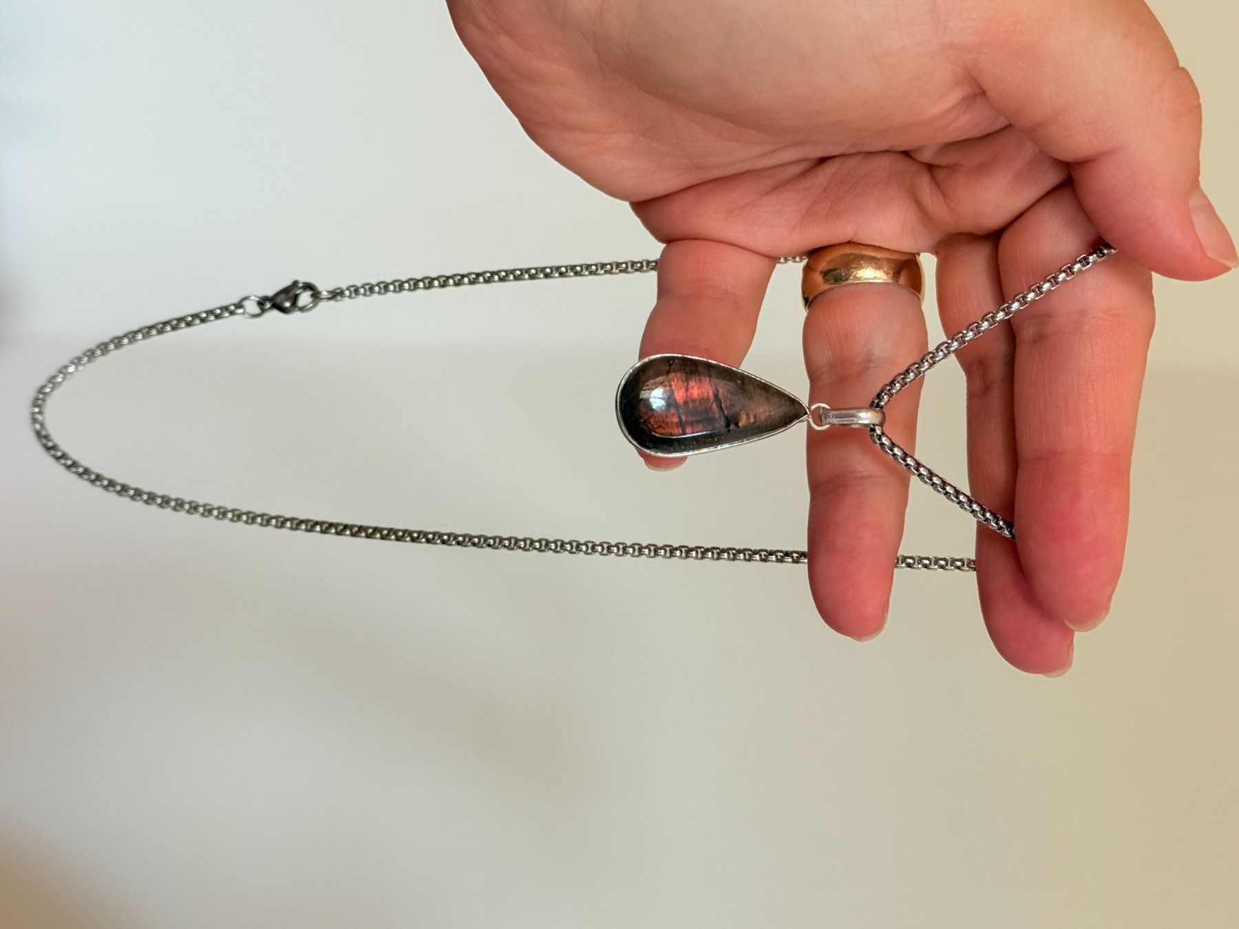 Catenine: Labradorite necklace – Nuovo e nell'imballaggio originale da Genève venduto da AGBERG 3