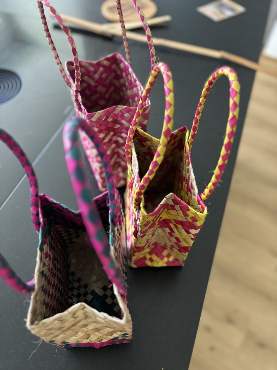 Borse da donna: Handmade bags from the Philippines – Nuovo e nell'imballaggio originale da Buchrain venduto da Mr.Kim 3