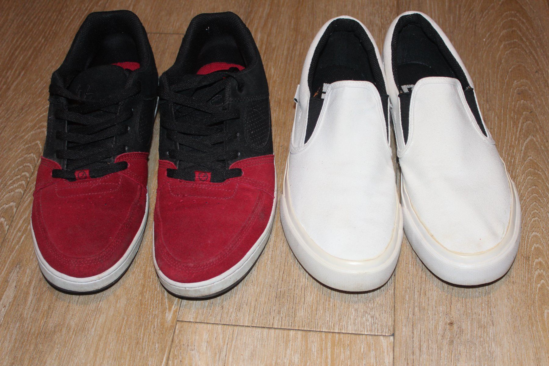 Skateboards: 2x skateboard shoes és et DC – Usato da Travers venduto da ColibriRoseOrange 3