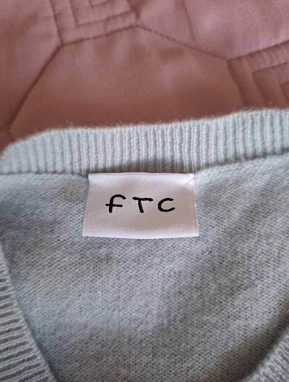 FTC Vestes: Strickjacke FTC Pure Kaschmir – D'occasion à Zürich par bil_s7tp 3