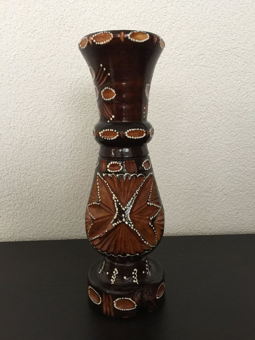 Vasi & Recipienti: Vase aus Holz (geschnitzt) – Nuovo (secondo la descrizione) da Boezberg venduto da Inquisita