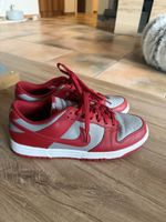 Nike Dunk Low, Grösse 42.5, Rot/Grau, Top Zustand