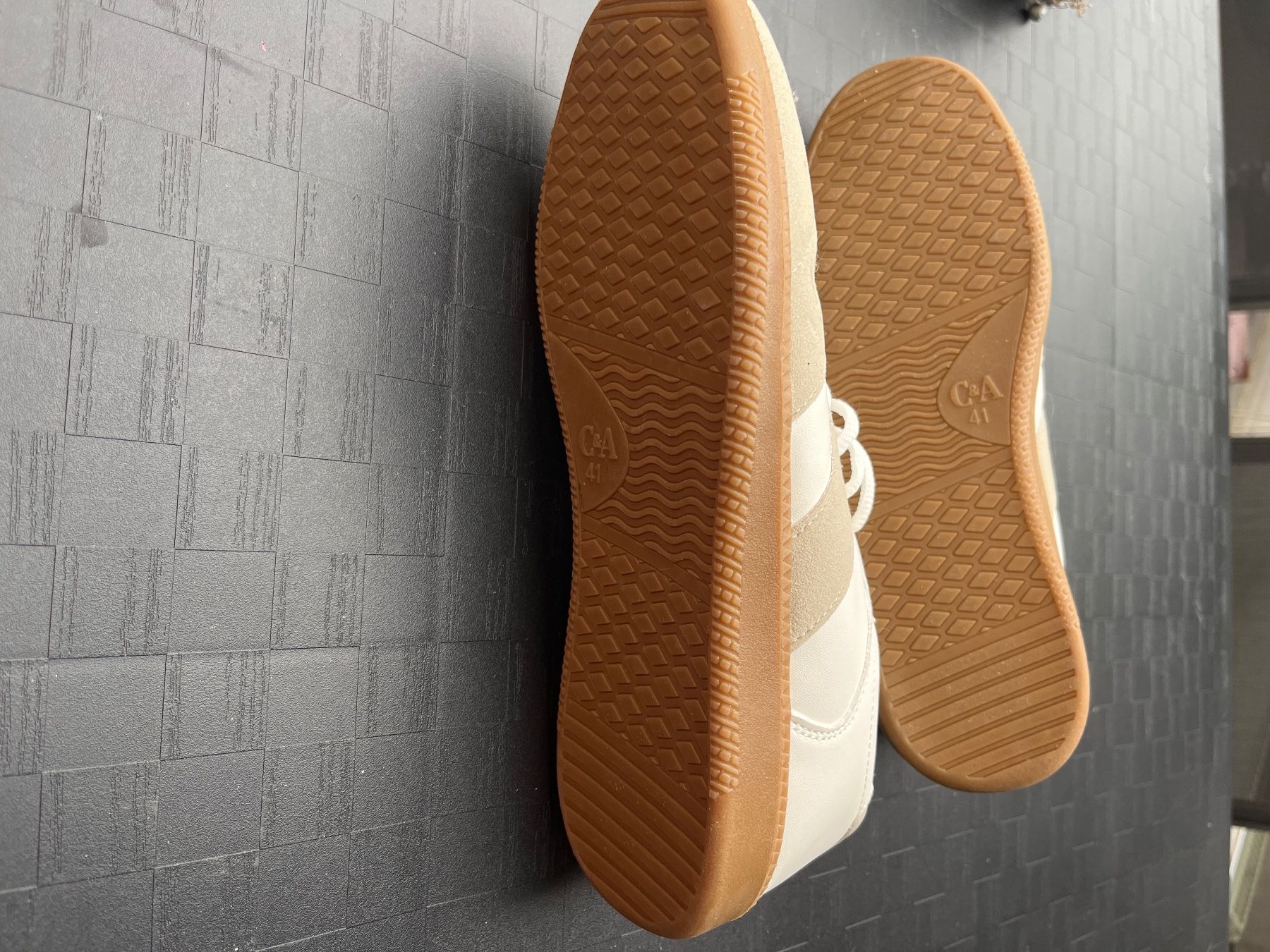 Scarpe da uomo: 💖 NEU - Sneaker - Gr. 41 – Nuovo e nell'imballaggio originale da Steffisburg venduto da Case_05 2