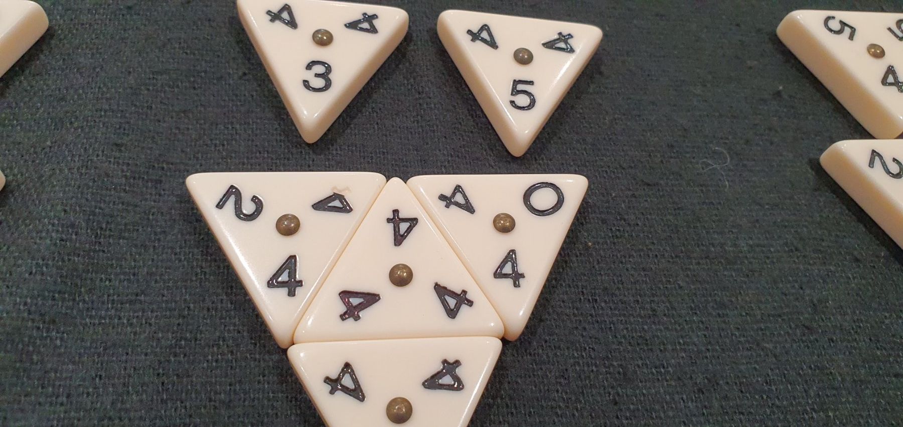 Giochi: Neuwertiges Triominos - 56 Teile – Usato da Jona venduto da VivianPatrick 5