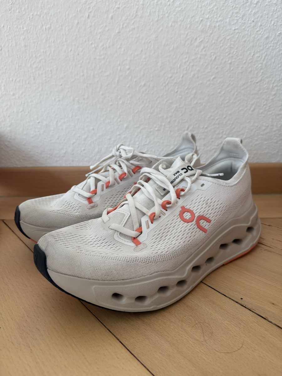 On Scarpe da uomo: On Cloudsurfer Max (42.5) – Usato da Bern venduto da Laufsport3000