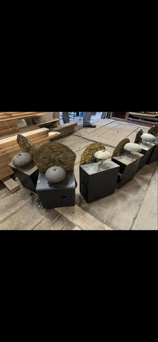 Orologi da terra & Orologi da parete: Horloges comptoises anciennes – Usato da Vésenaz venduto da Angela.C3 6