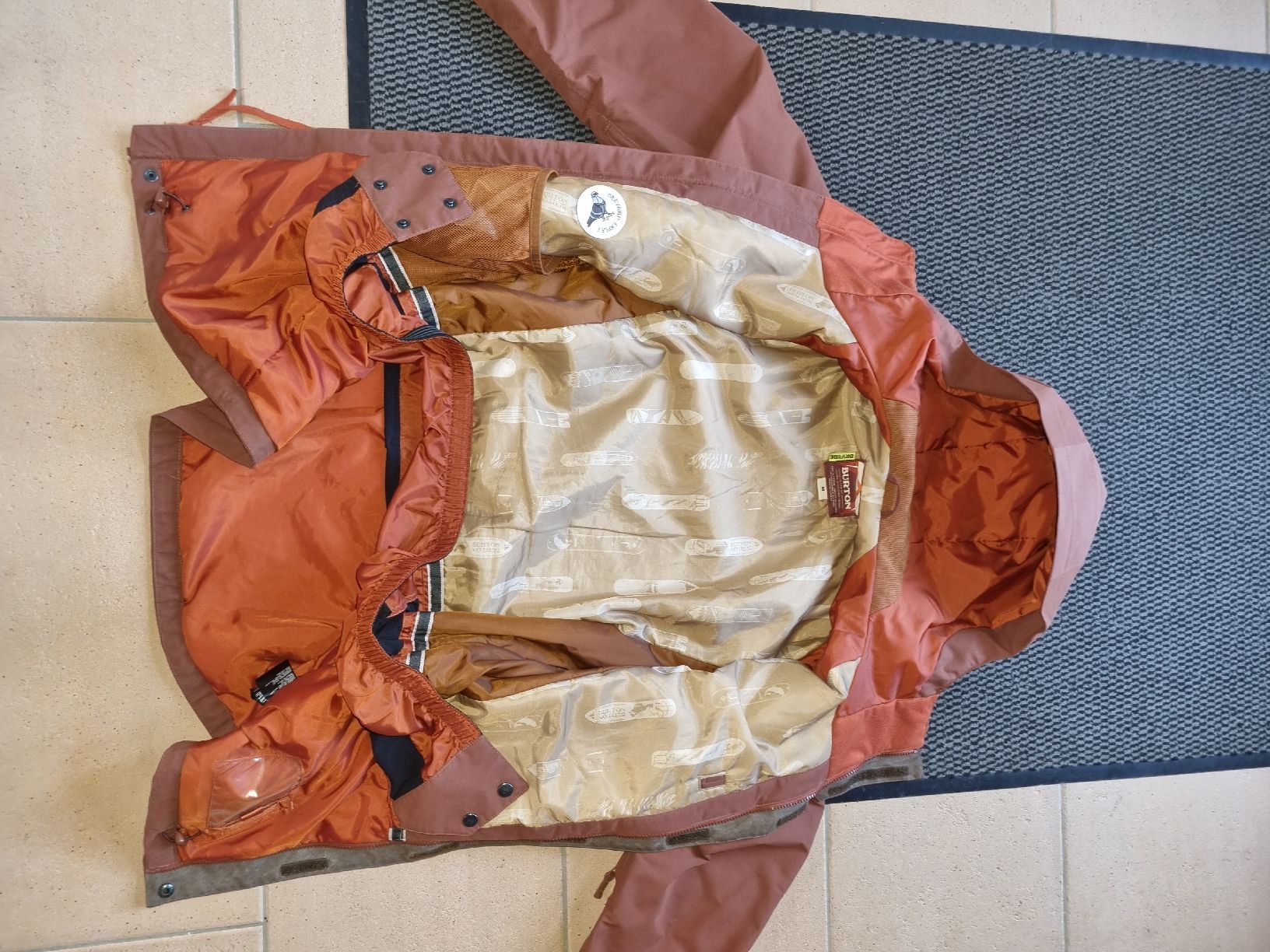 Burton Jacken: Ski-/Snowboard Jacke BURTON – Gebraucht aus Bätterkinden von luk_6kmj 1