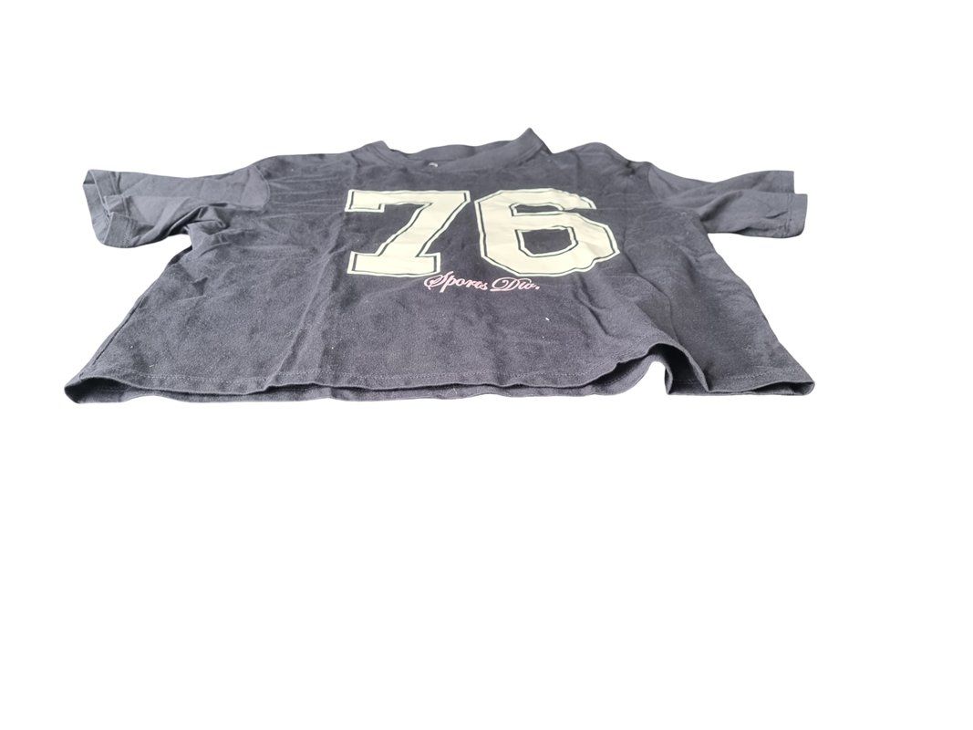 Blouses, T-shirts & Tops: Tshirt schwarz mit 76 Druck – D'occasion à Wangen b. Olten par Restwert_Wangen 2