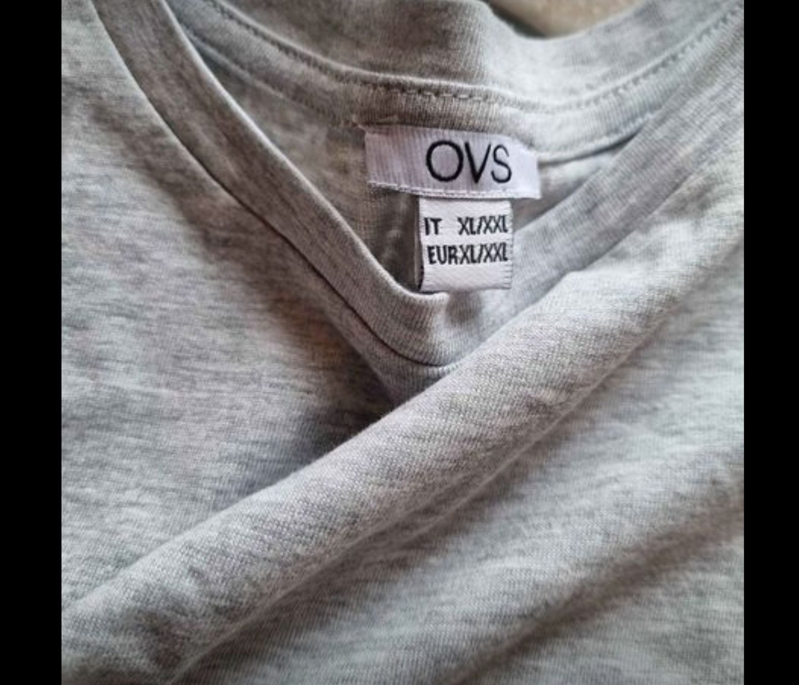 Kleiderpakete: Lot 2 t-shirts et 1 short – Gebraucht aus Sion von Oonathoo 1