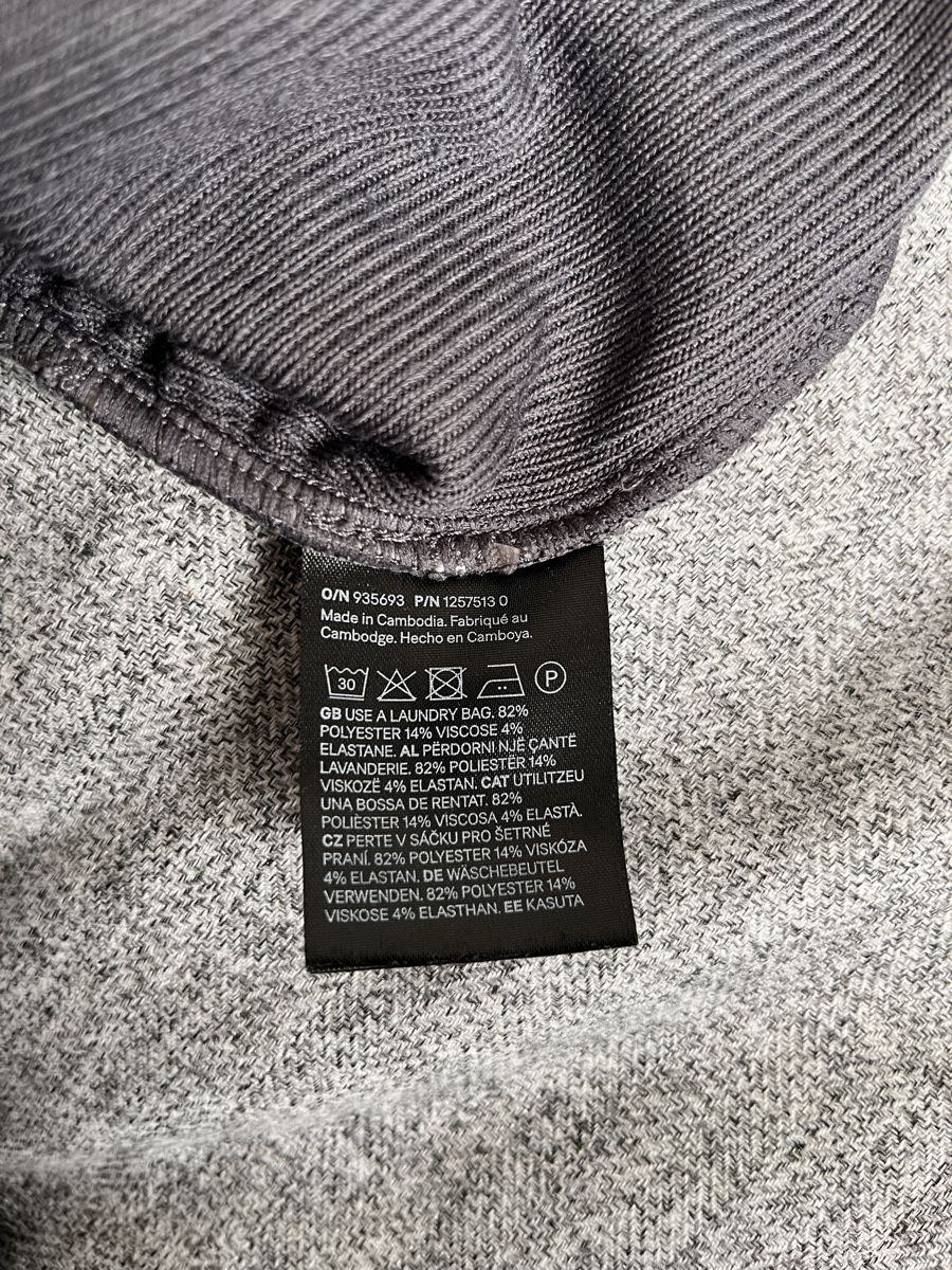 H&M Maglioni & Felpe: H&M Mama Umstandsshirt grau Gr. S – Nuovo (secondo la descrizione) da Herisau venduto da giu_j6jr 2