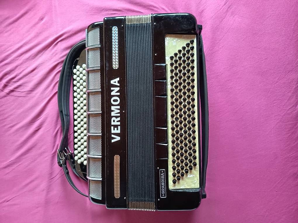 Strumenti musicali: Vermona Akkordeon – Usato da Pany venduto da car_gh62 1