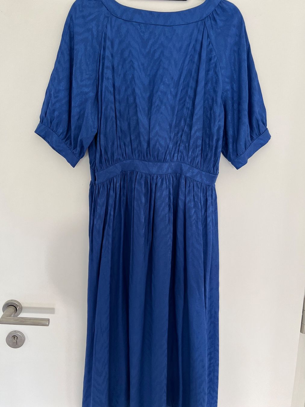Sandro Kleider: Kleid Sandro Ferrone- blau Grösse 38 mit Etikett – Neu und originalverpackt aus Ebmatingen von Mistelu 3