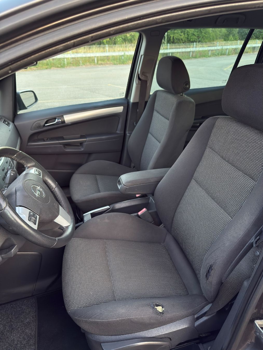 Opel Automobili: Opel Zafira B 2.2 mit MFK – Usato da Trasadingen venduto da till_k. 8