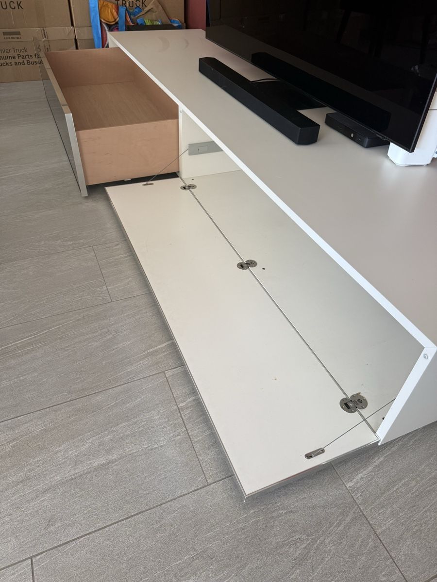 Mobili TV: TV-Möbel weiss schwarz – Usato da Volketswil venduto da azypazy 3