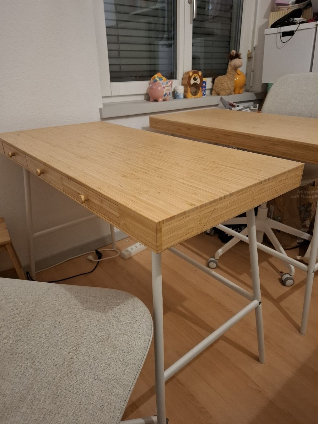 Bureaux: Ikea Schreibtisch Bambus – D'occasion à Winterthur par zhb_xcy7