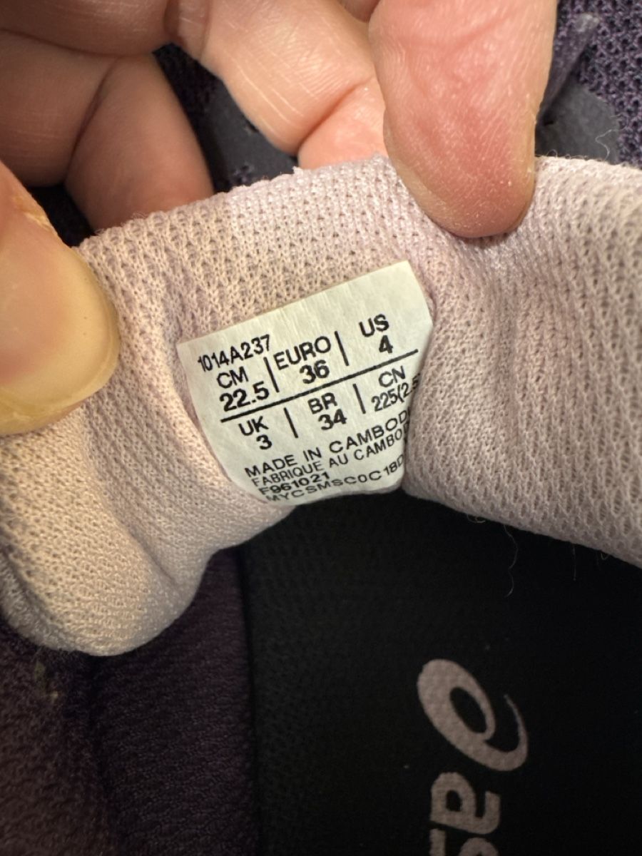Asics Scarpe per ragazze: Asics Laufschuhe, Lila, Grösse 36 – Usato da Grüt (Gossau ZH) venduto da Matthias118 2