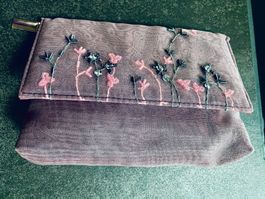 Trousse en tissus brodée des strass NEU