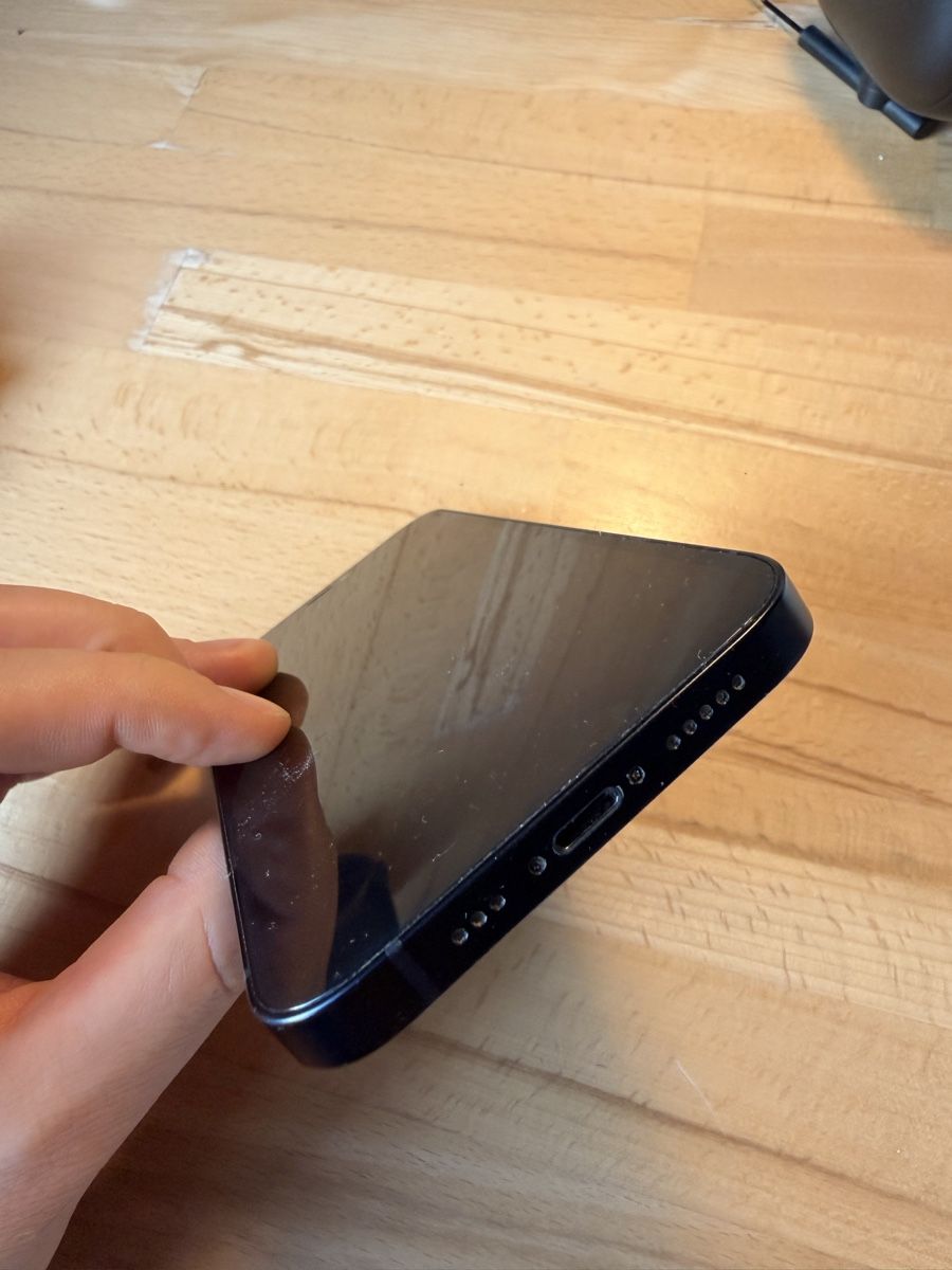 Apple Telefoni cellulari / Smartphones: iPhone 12 128GB Schwarz – Usato da Zürich venduto da toe_7gmv 1