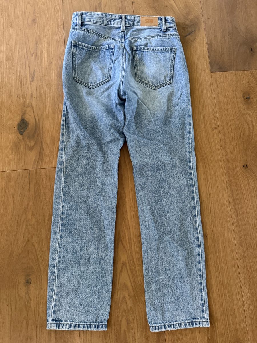 Stradivarius Jeans: Stradivarius Jeans hellblau – Usato da Meilen venduto da laraherre 1