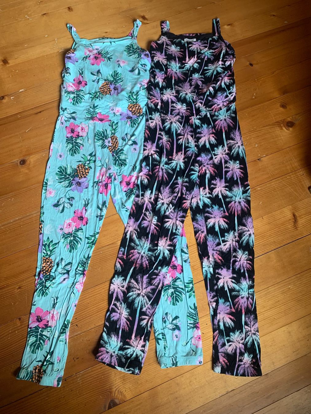 H&M Tute: Zwei Sommer Jumpsuit Einteiler lang Gr.164 – Usato da Dättlikon venduto da Maurinie