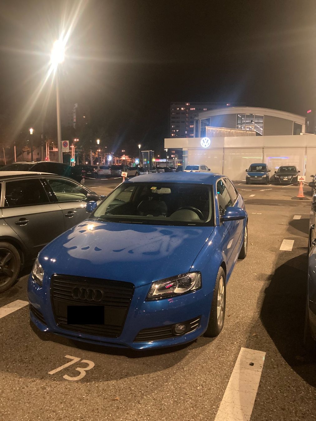 Audi Automobili: Audi A3 2.0 TDI quattro sLine – Usato da Bern venduto da STTTLR