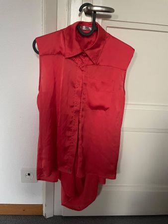 Rote Satinbluse Gr. S rückenfrei Sommer