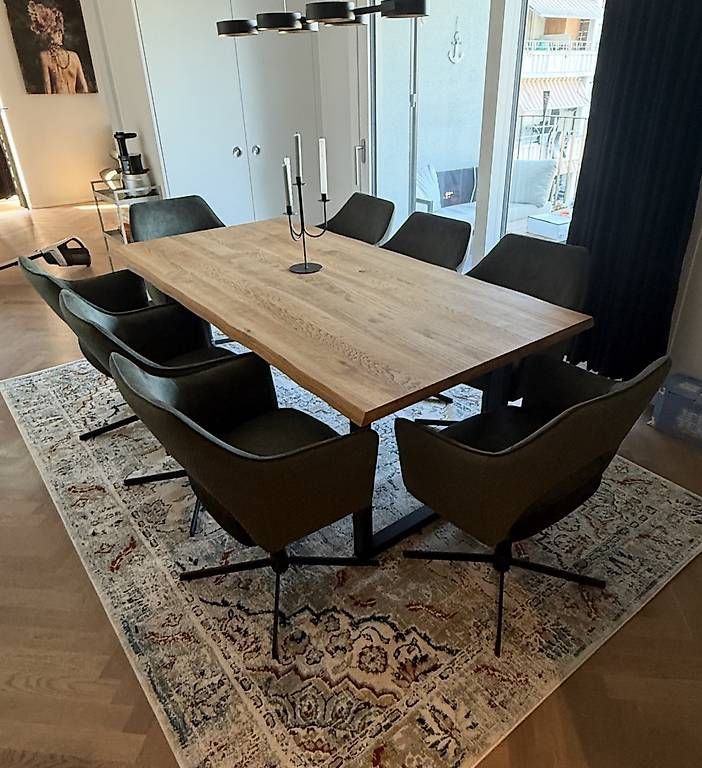 Tavoli: Holz Esstisch mit 8 Stühlen  – Usato da Aarburg venduto da katarinap.92 2