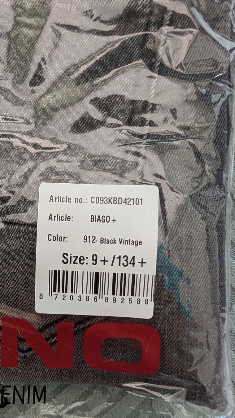 Pantalons: Jeans, neu , Junge gr.134 – Neuf (Voir description) à Winkel par AlinaAru 1