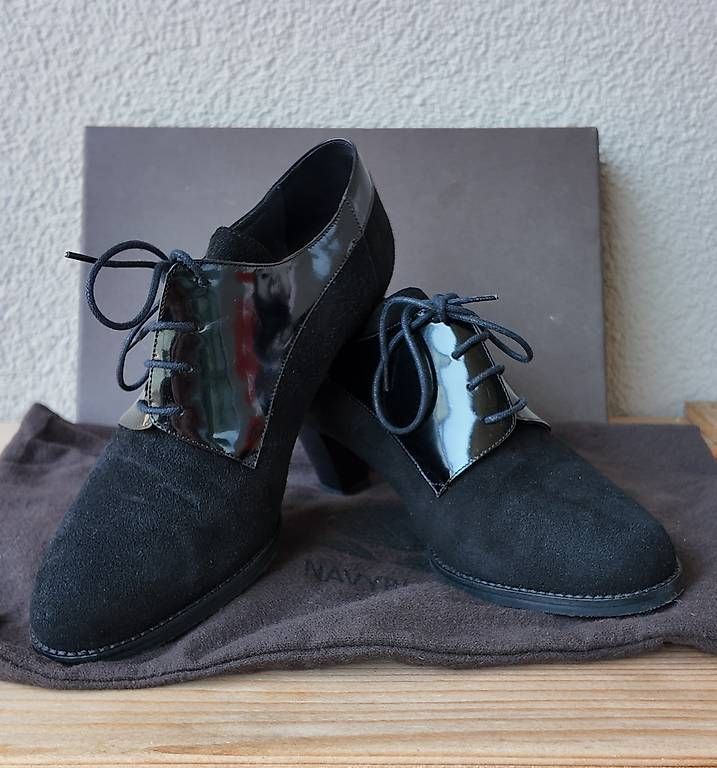 Navyboot Scarpe da donna: Schwarze Navyboot Leder Damenschuhe Gr. 37 – Nuovo (secondo la descrizione) da Emmenbrücke venduto da carroh 1