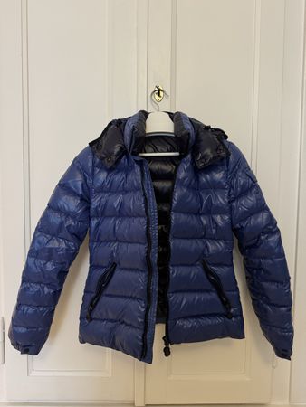 Moncler Daunenjacke – blau – Grösse 2 (entspricht 38)