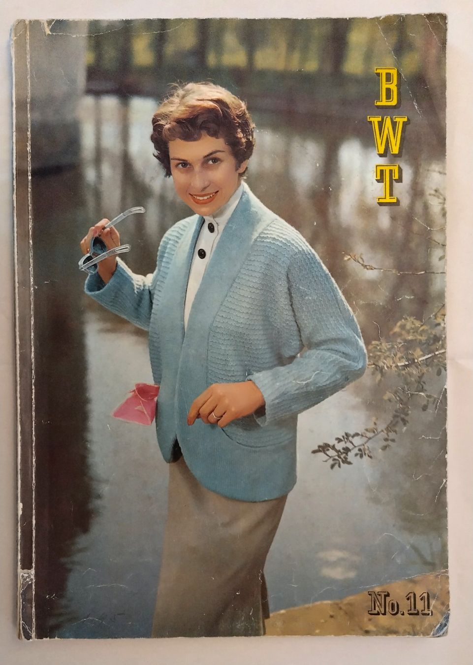 Zeitschriften & Magazine: BWT Nr. 11  - Schweizer Strickmode Buch Softcover 50er Jahre – Gebraucht aus Bellach von JingleJerry