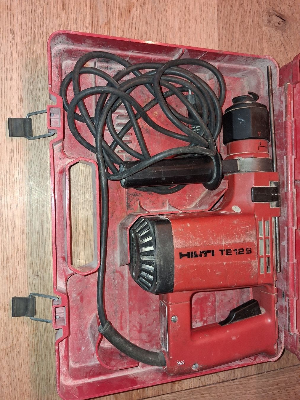 Hilti Bohrmaschinen: Hilti Bohrmaschine – Gebraucht aus Birmenstorf AG von sellschdiguethebe