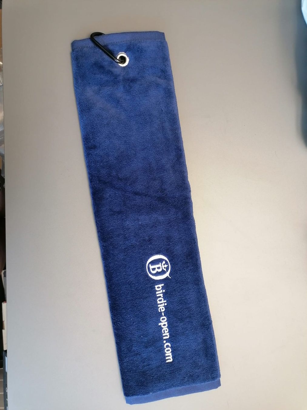 Serviettes de bain: Golfhandtuch dunkelblau mit Karabiner – Neuf (Voir description) à Wängi par Jeane_02