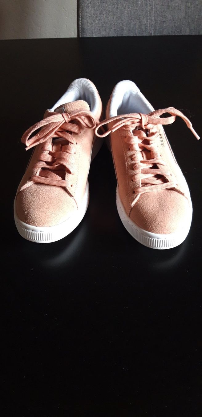 Puma Damenschuhe: Basket Puma grandeur 38 – Neu (gemäss Beschreibung) aus Le Cerneux-Veusil von Ruthm
