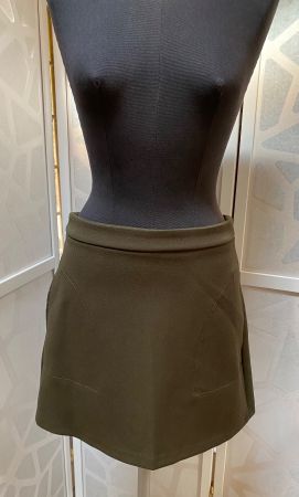 Great khaki miniskirt. XS