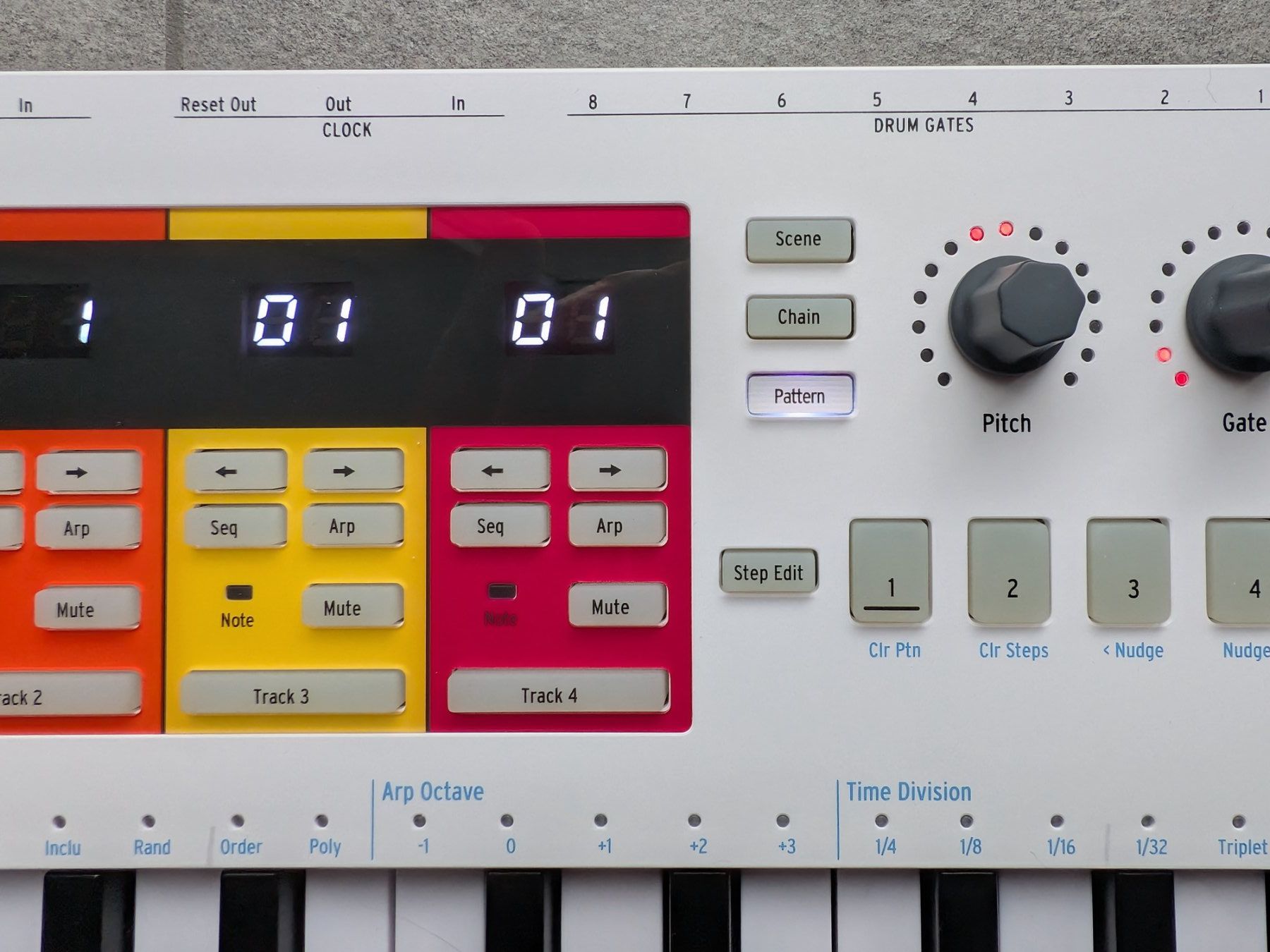 Arturia Strumenti musicali: Arturia KeyStep Pro Ctrl Keyboard/Sequencer, OVP, Neuwertig – Usato da Pfäffikon ZH venduto da gr2.zo 5
