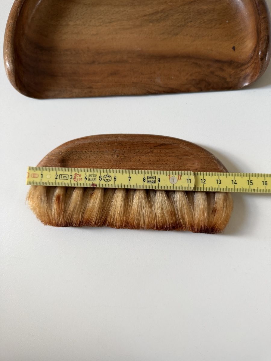 Altro in Apparecchi per la pulizia: Vintage Kehrschaufel Set Holz Dachshaar – Usato da Gossau SG venduto da sushifactory 6