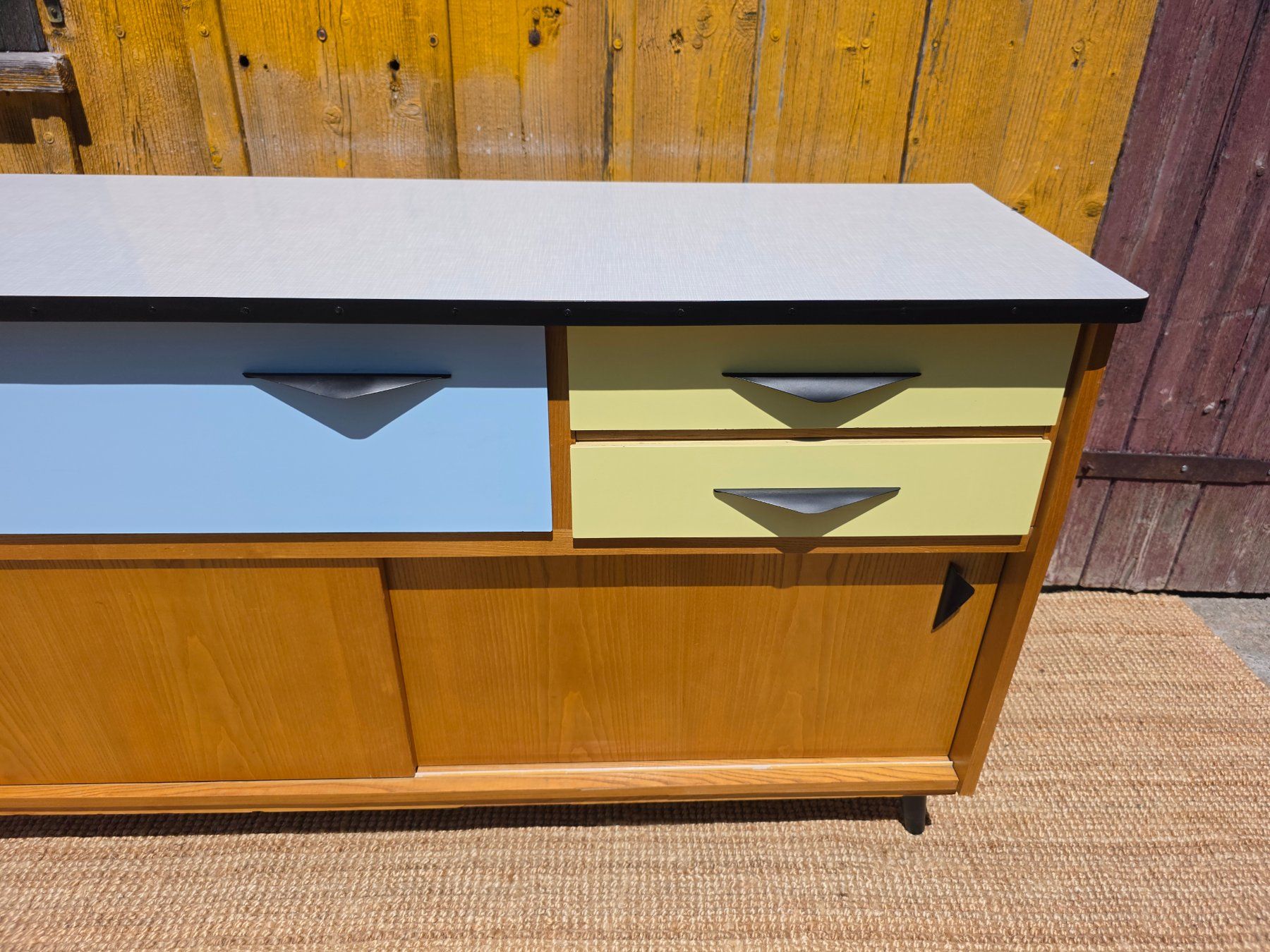 Cassettiere: Schiebetüren Sideboard 50er Jahre – Usato da Haslen AI venduto da Vintagelix 7